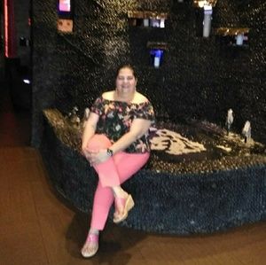 Meet your Posher, Janet